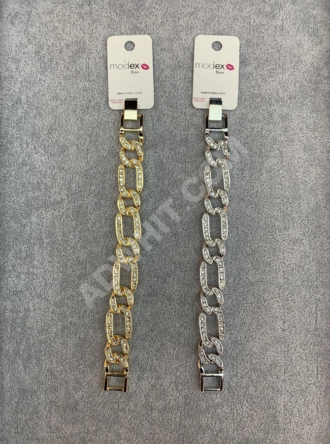 سلاسل نسائية ناعمة 