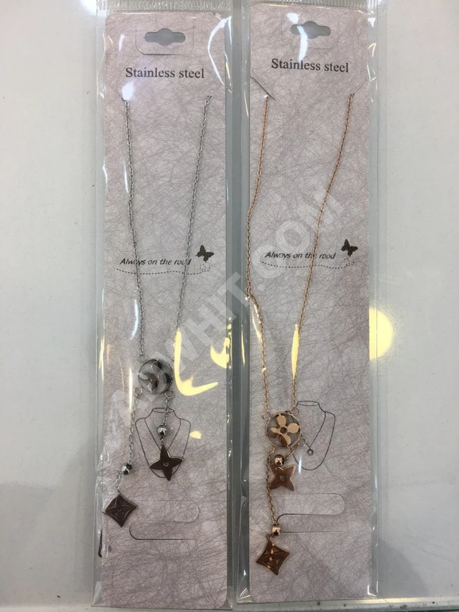 سلاسل نسائية ناعمة