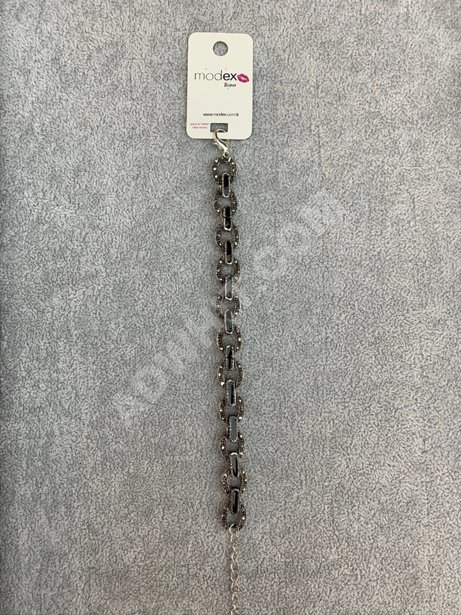 أساور نسائية 