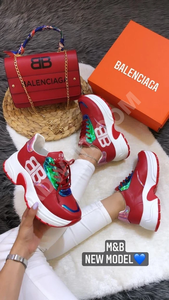 طقم حذاء مع حقيبة نسائية