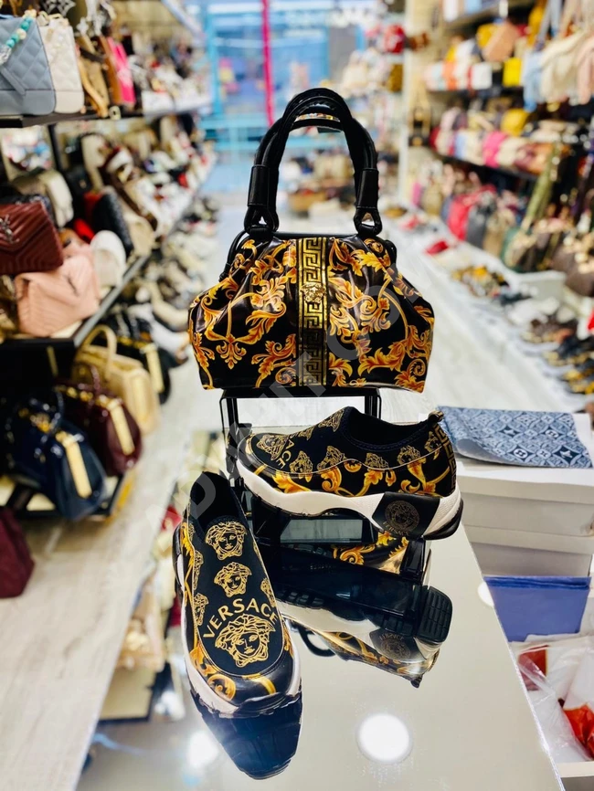 حذاء سبور نسائي مع حقيبة 