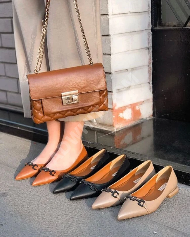 حذاء سبور نسائي 