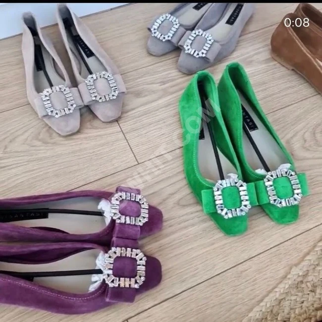 حذاء سبور نسائي