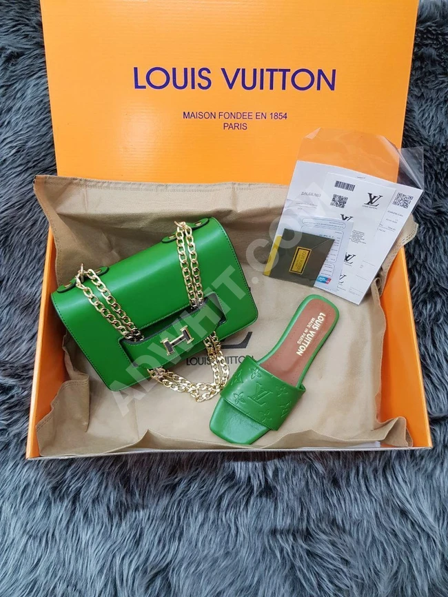 طقم حذاء سبور مع حقيبة 