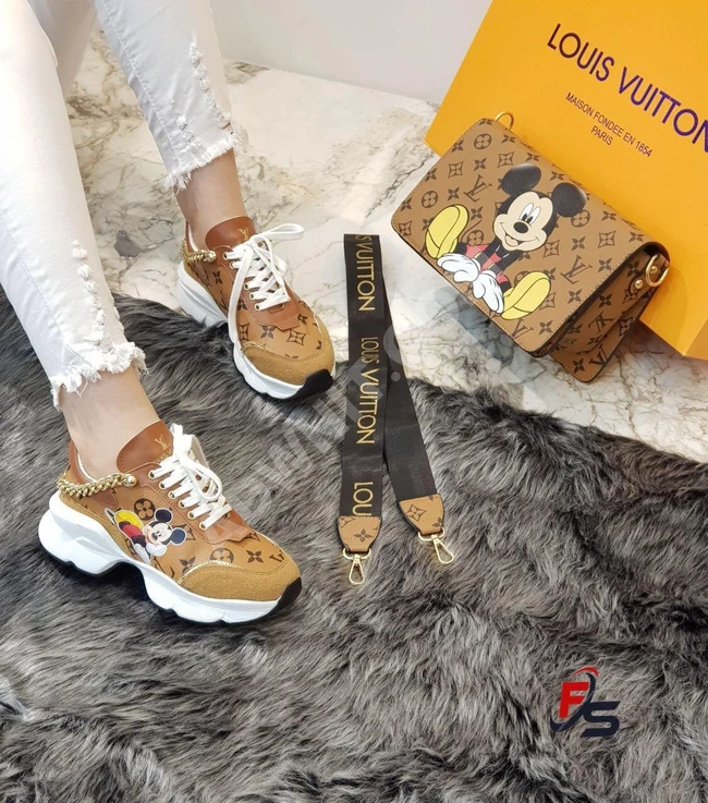 طقم حذاء مع حقيبة نسائي 