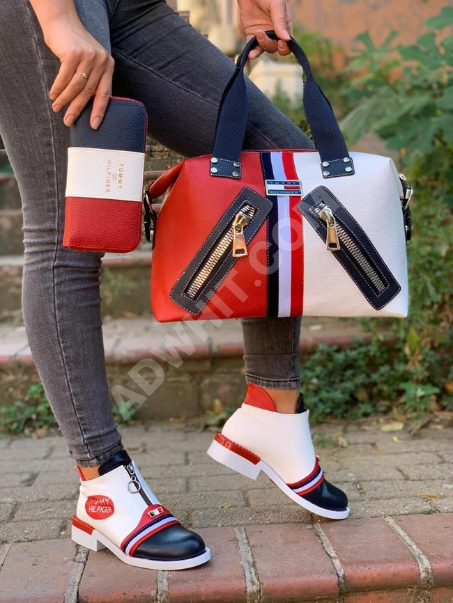 حذاء نسائي مع حقيبة مع جزدان