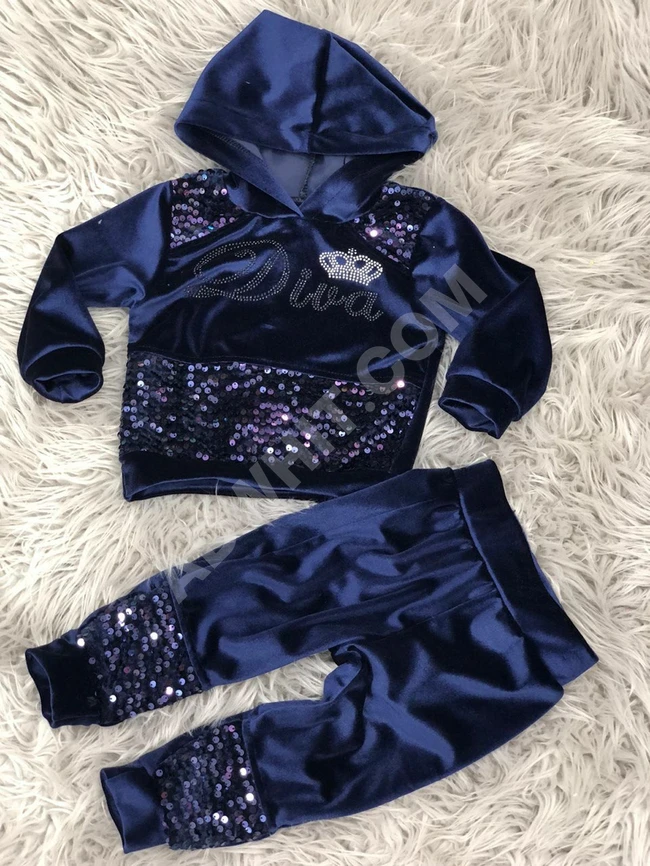 بيجاما بناتي مخمل