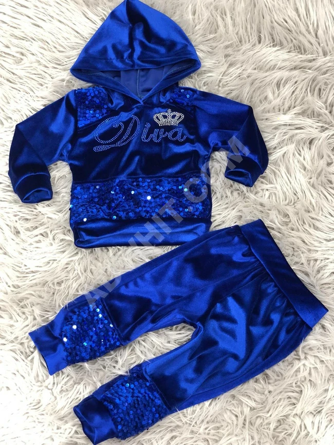 بيجاما بناتي مخمل