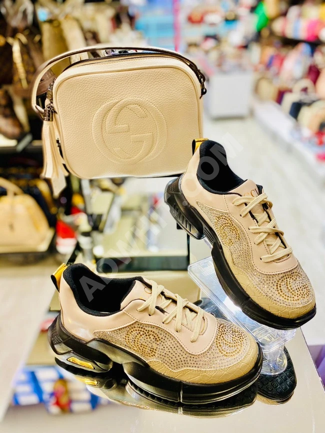 طقم حذاء سبور مع حقيبة نسائي