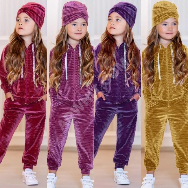 بيجاما بناتي مخمل 