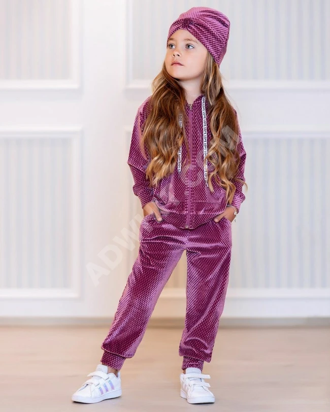 بيجاما بناتي مخمل 