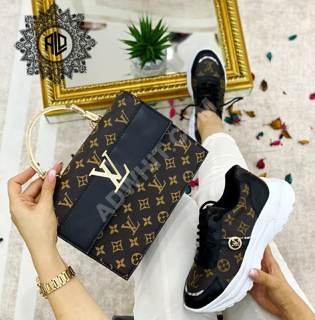 طقم حذاء سبور مع حقيبة 