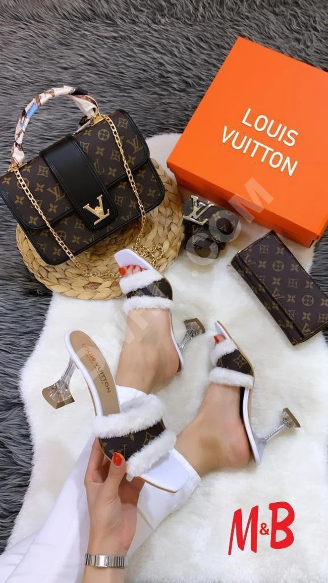 طقم حذاء سبور مع حقيبة نسائي 