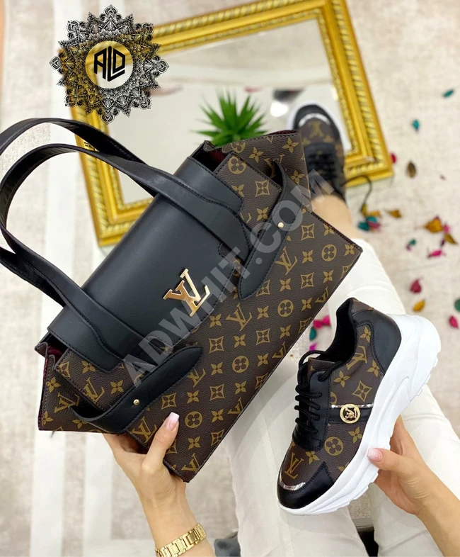 طقم حذاء سبور مع حقيبة 