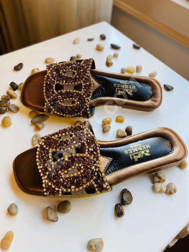 حذاء نسائي مميز