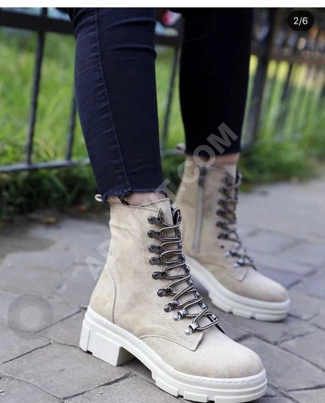 حذاء نسائي شتوي 