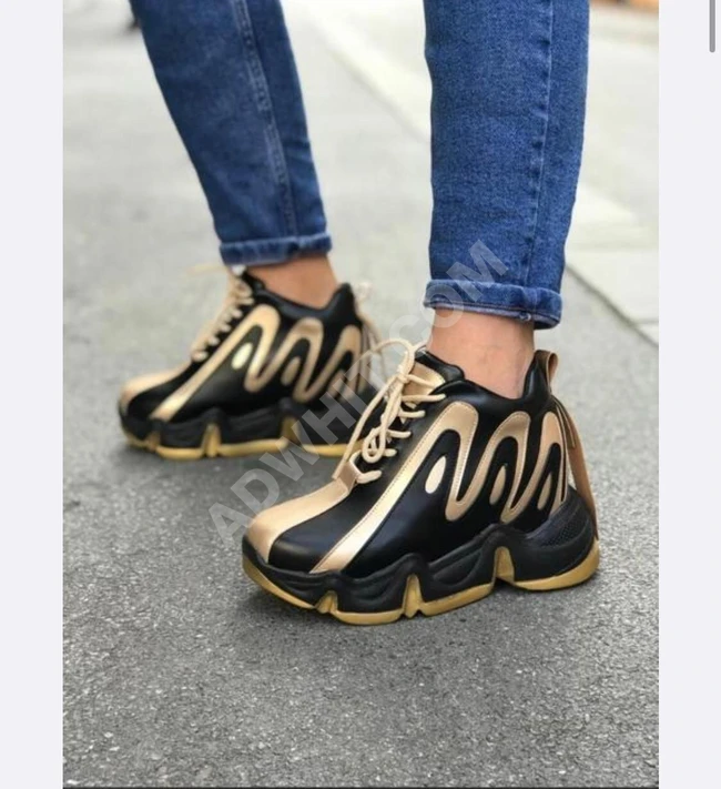 حذاء نسائي مميز 