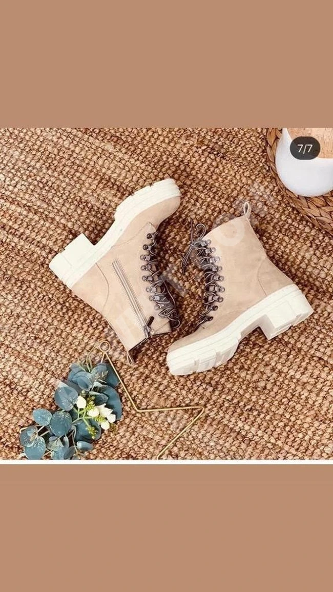 حذاء نسائي شتوي 