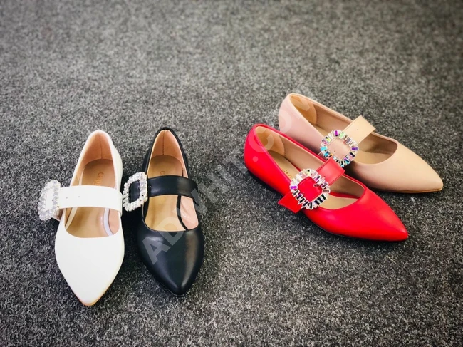 حذاء سبور نسائي 