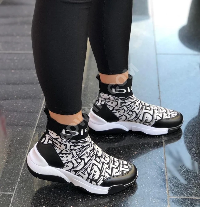 حذاء نسائي شتوي 