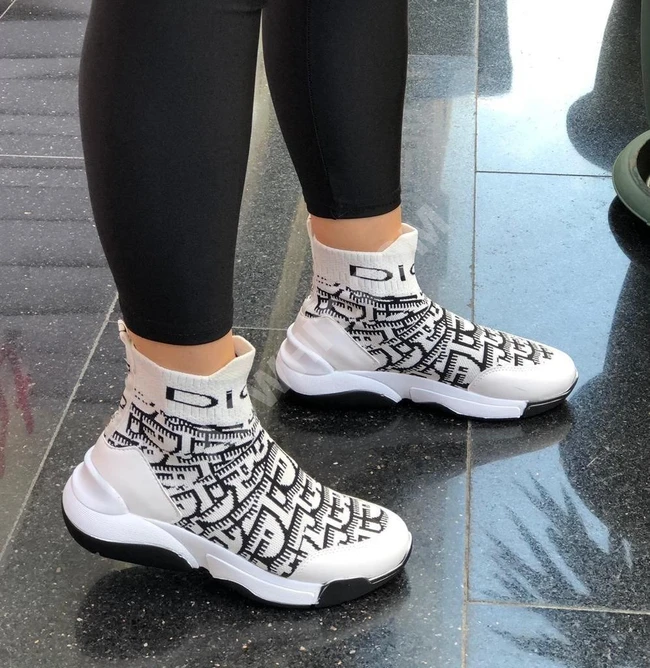 حذاء نسائي شتوي 