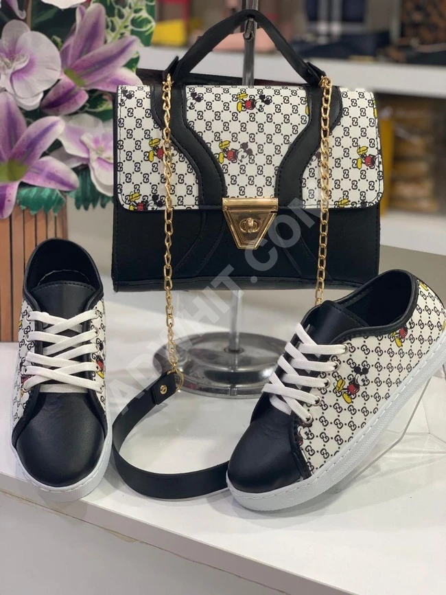 طقم حذاء سبور مع حقيبة نسائي