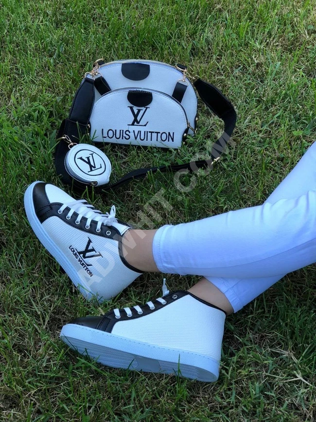 حذاء سبور مع حقيبة 