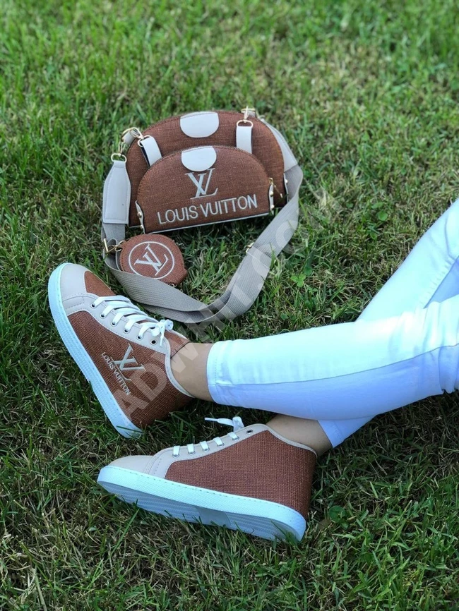 حذاء سبور مع حقيبة 