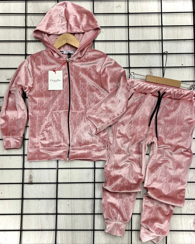 بيجاما مخمل بناتي