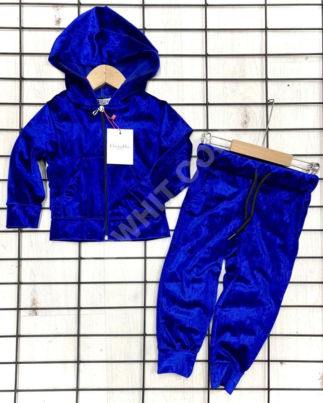 بيجاما مخمل بناتي