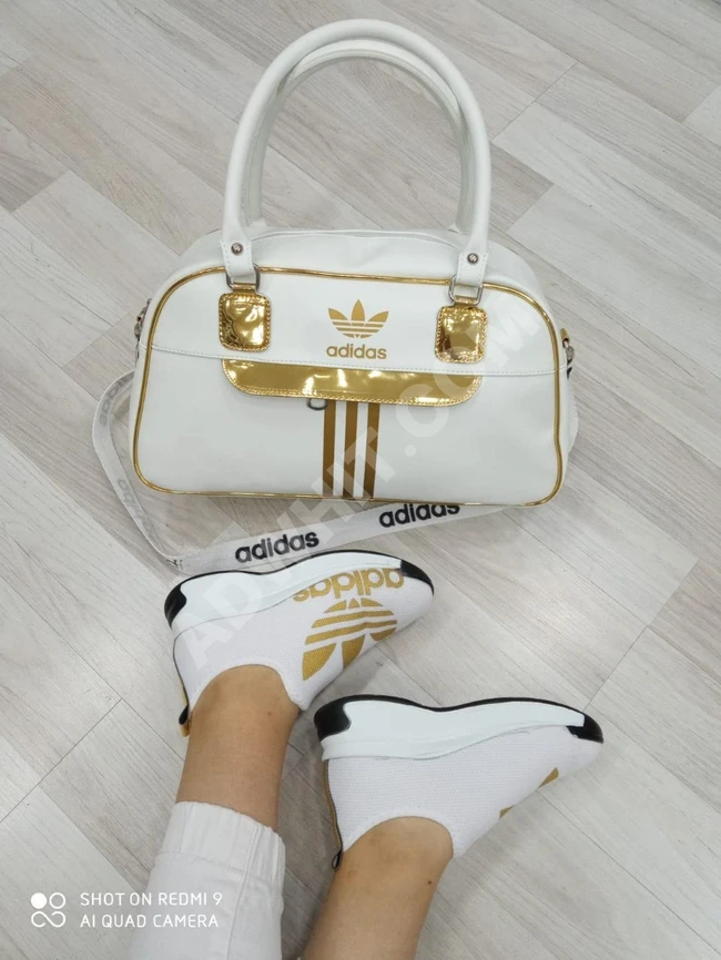 حذاء سبور نسائي 