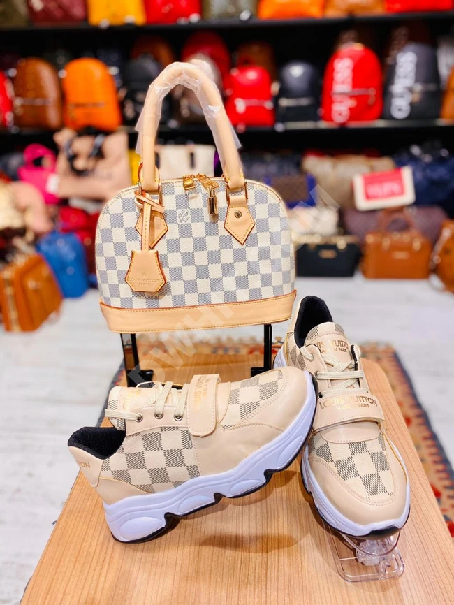 حذاء سبور رجالي مع حقيبة 