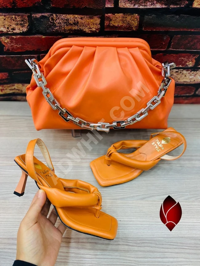 طقم حذاء سبور نسائي مع حقيبة 