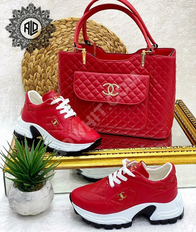 طقم حذاء سبور نسائي مع حقيبة