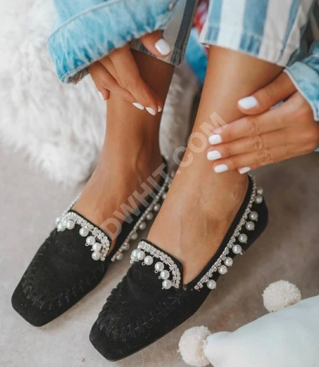 حذاء سبور نسائي 