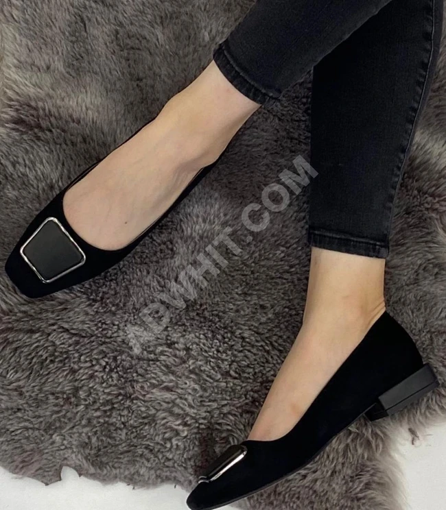 حذاء سبور نسائي 