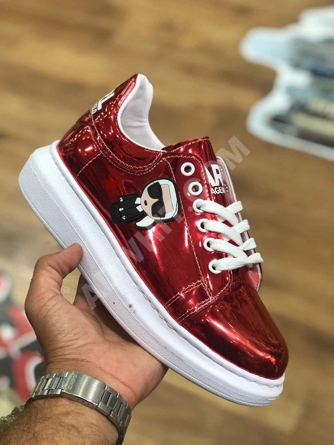 حذاء سبور نسائي 