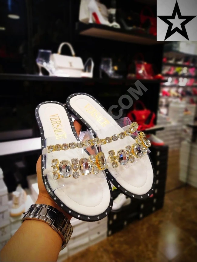 حذاء سبور نسائي 