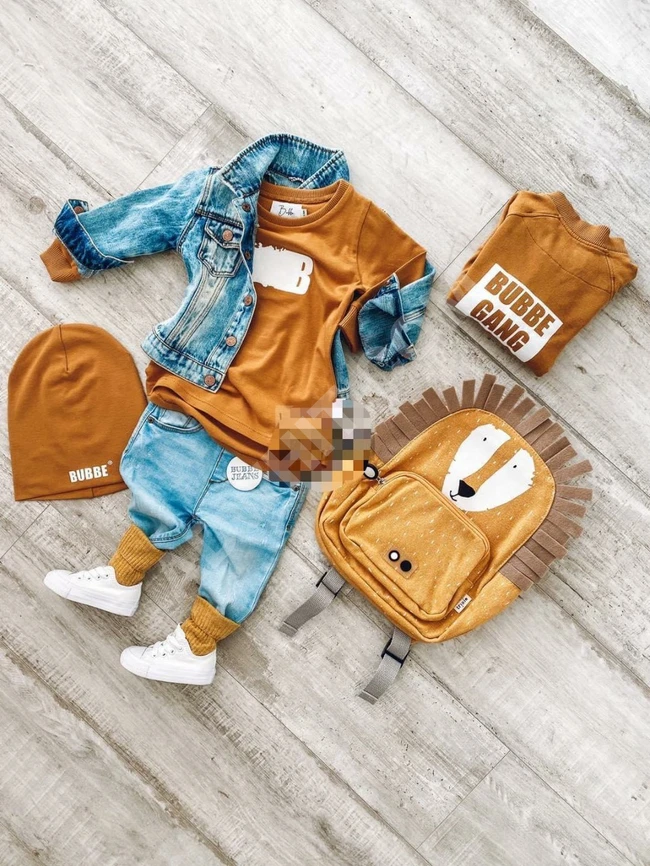 طقم ولادي اربع قطع 