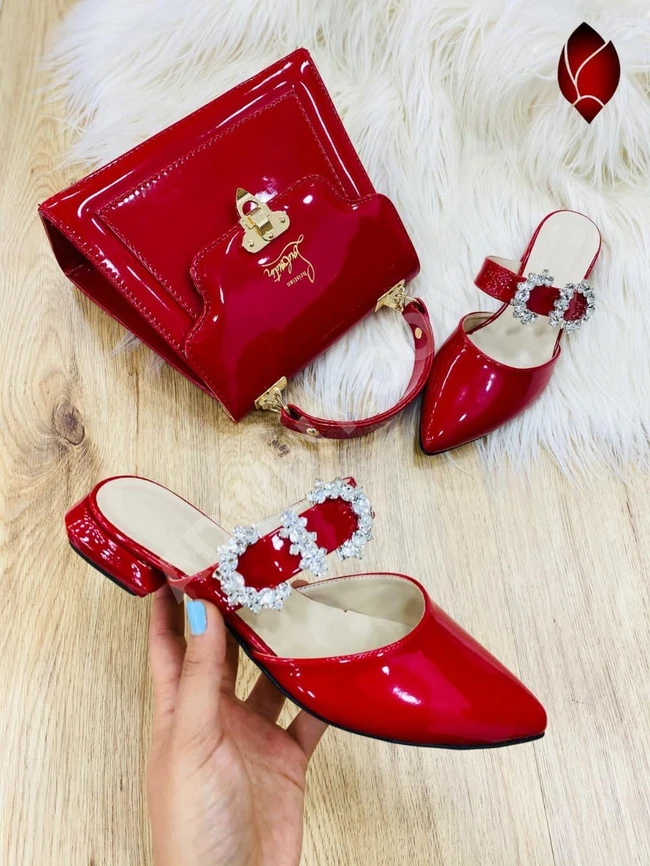 طقم حذاء مع حقيبة نسائي 