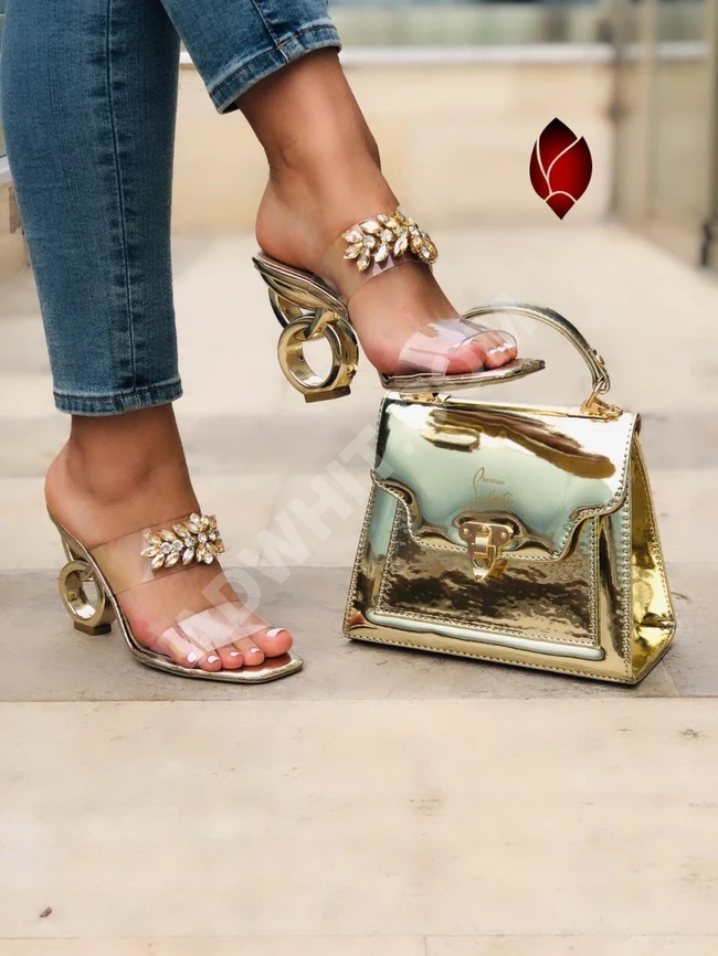 طقم حذاء سبور مع حقيبة 