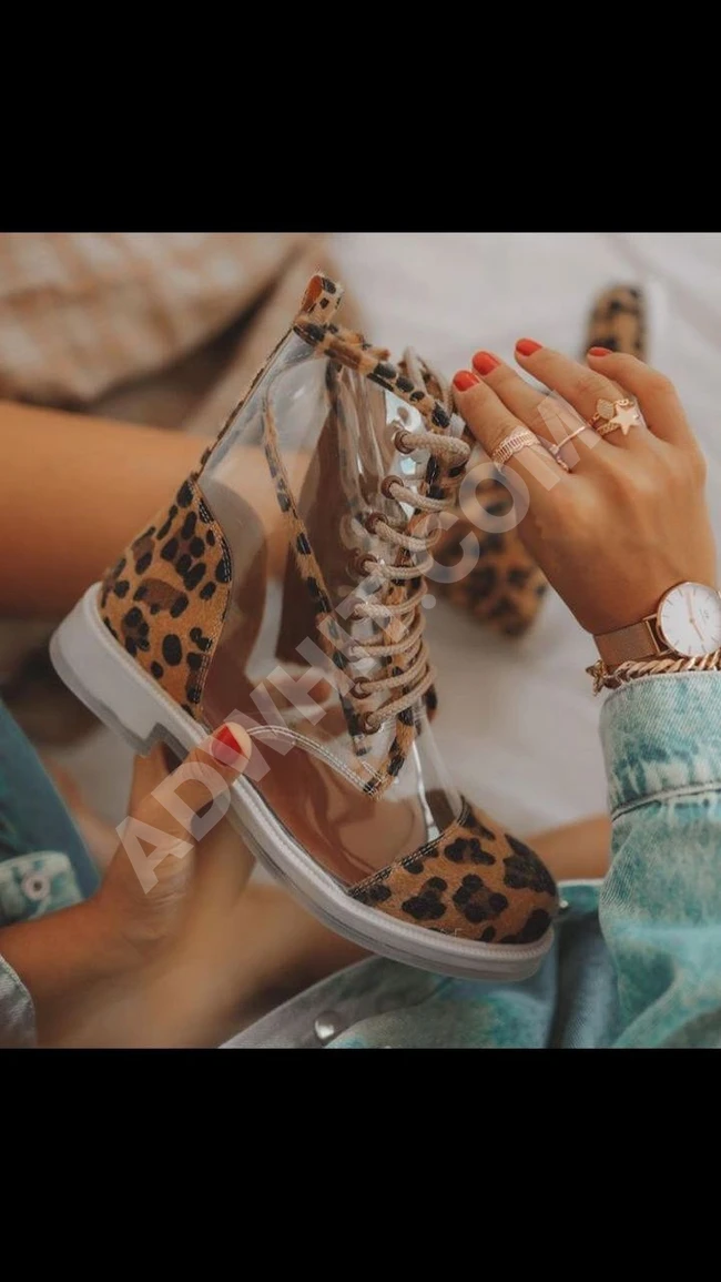 حذاء سبور نسائي 