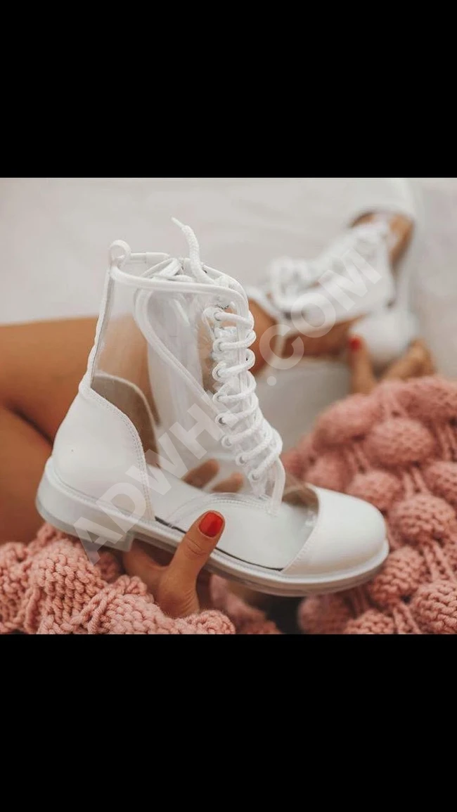 حذاء سبور نسائي 