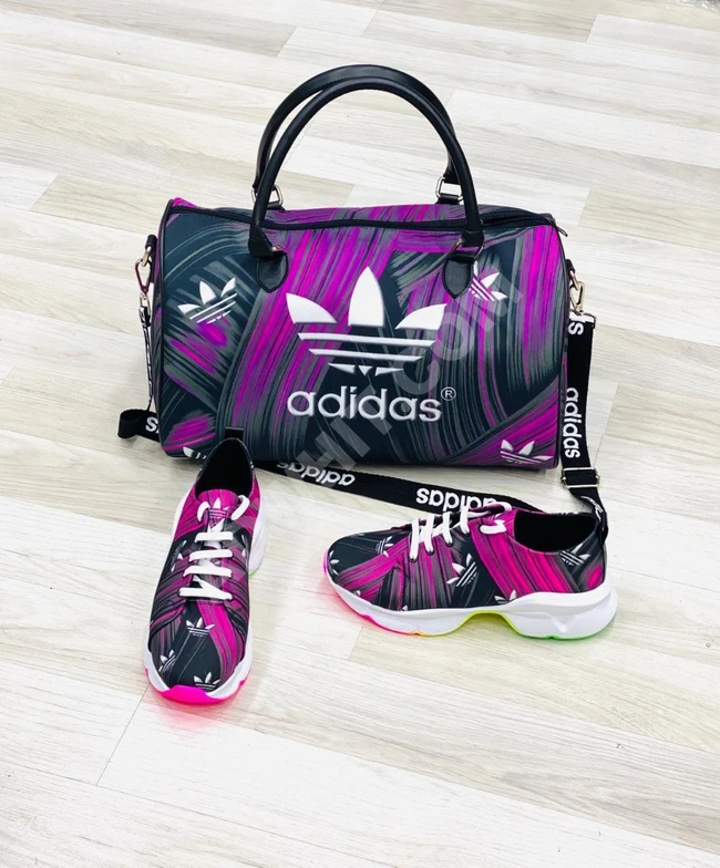 طقم حذاء سبور مع حقيبة نسائي 