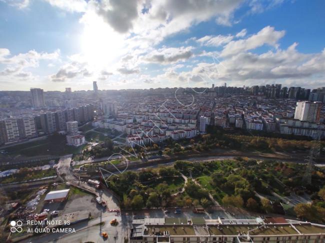  إسطنبول دوبلكس مع تراس ضمن مجمع سكني 