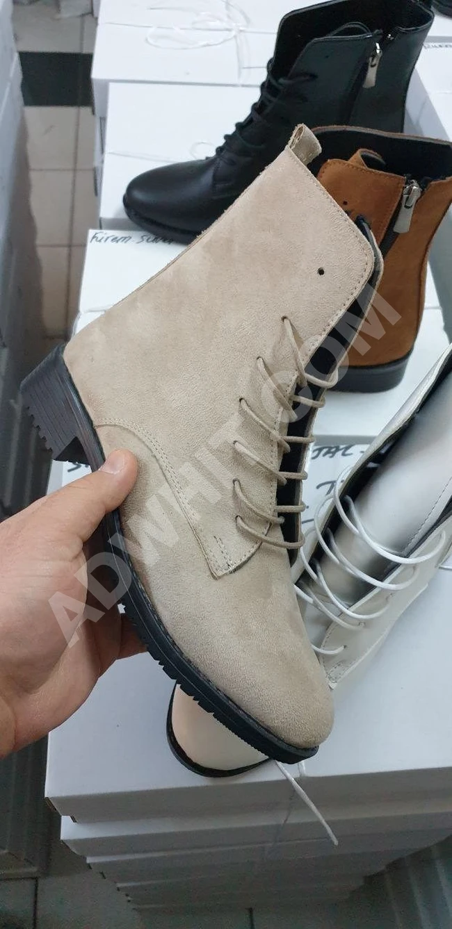 حذاء نسائي شتوي بسعر مخفض