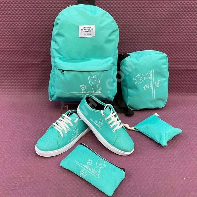 حذاء سبور نسائي مع حقيبتين