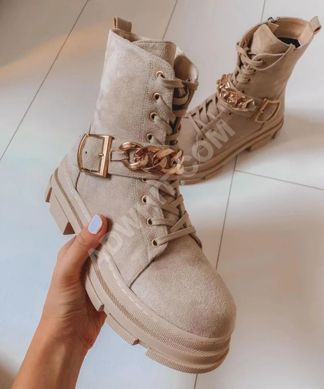 حذاء سبور نسائي شتوي 