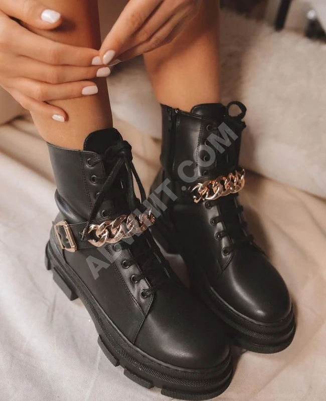 حذاء سبور نسائي شتوي 