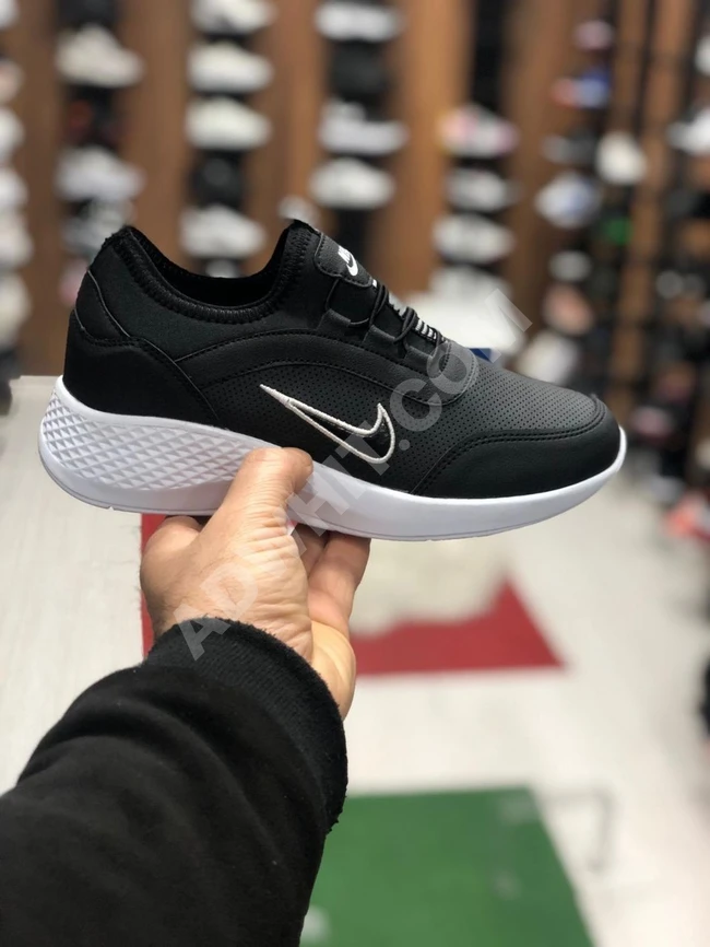 حذاء ماركة سبور 